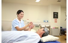 Nhật Bản cho phép Hộ lý đến nhà bệnh nhân chăm sóc